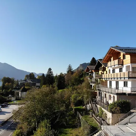 Haus Alpenblick Apartment *