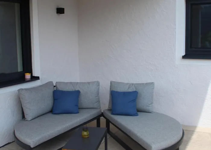 Haus Alpenblick 公寓